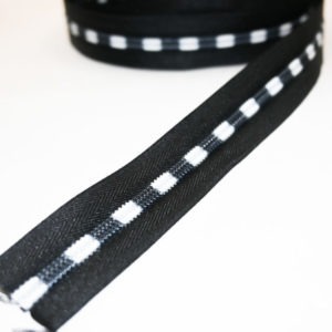 Vetoketjukauppa metrivetoketju musta valkoinen ja värikäs